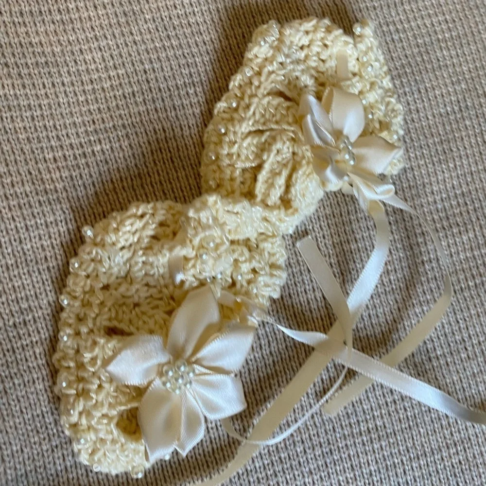 CROCHET infant booties